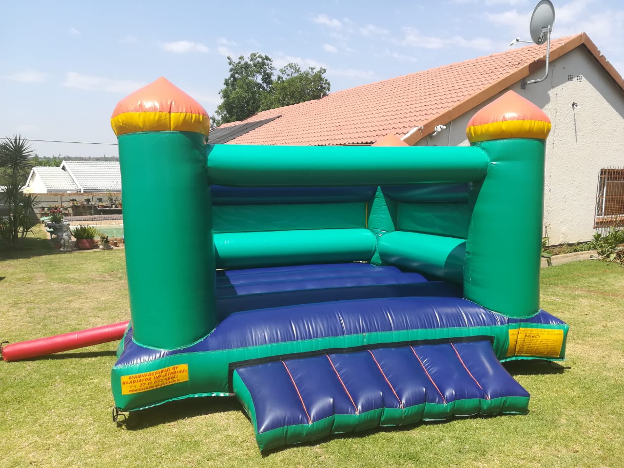 3x3 jumping castle hire